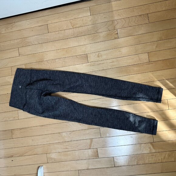 LULULEMON Charcoal Grey Soft Leggings Size 2 - Picture 4 of 6